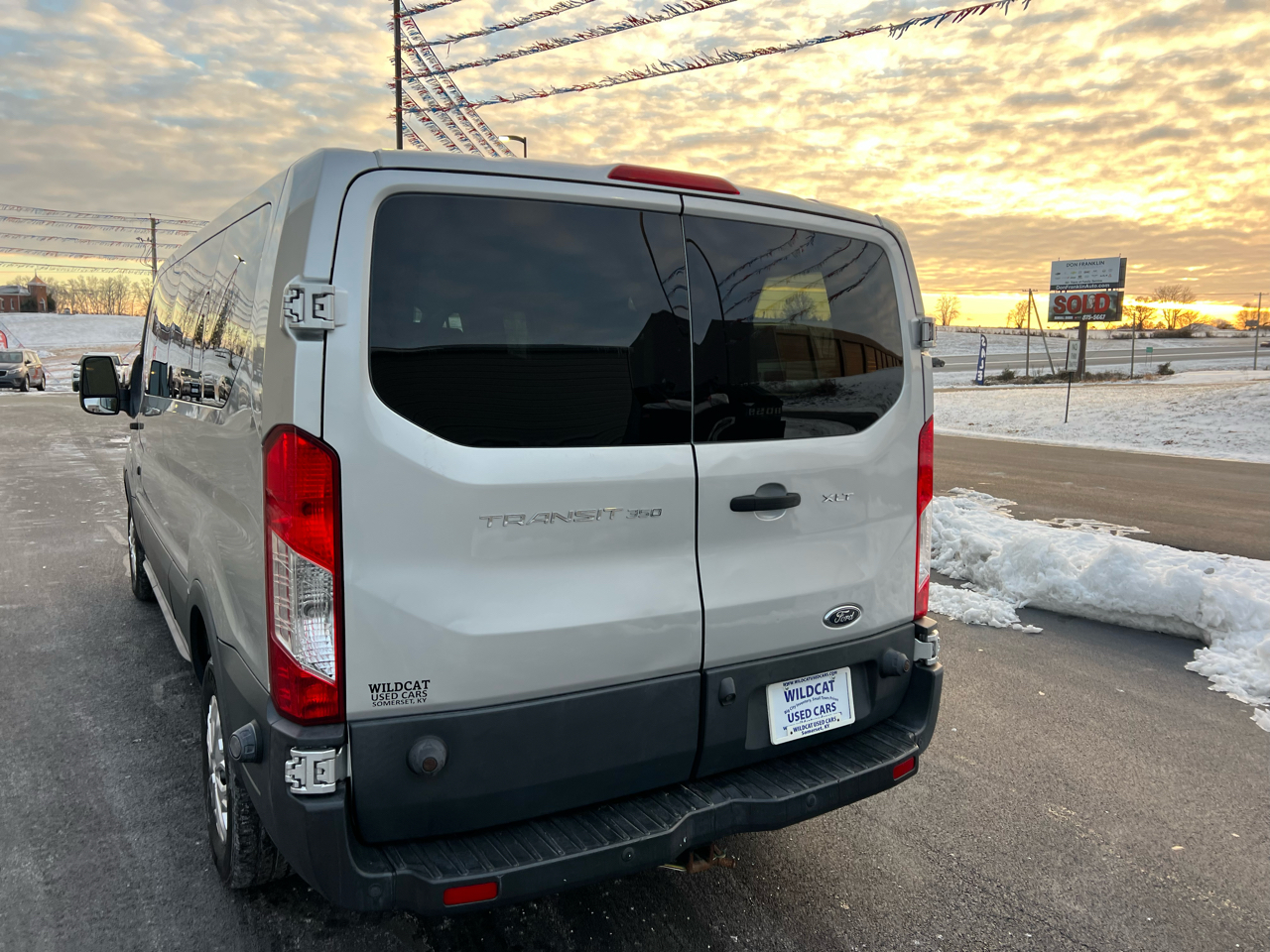 Ford Transit 350 Wagon Low Roof XLT 60/40 Pass. 148-in. WB 2016