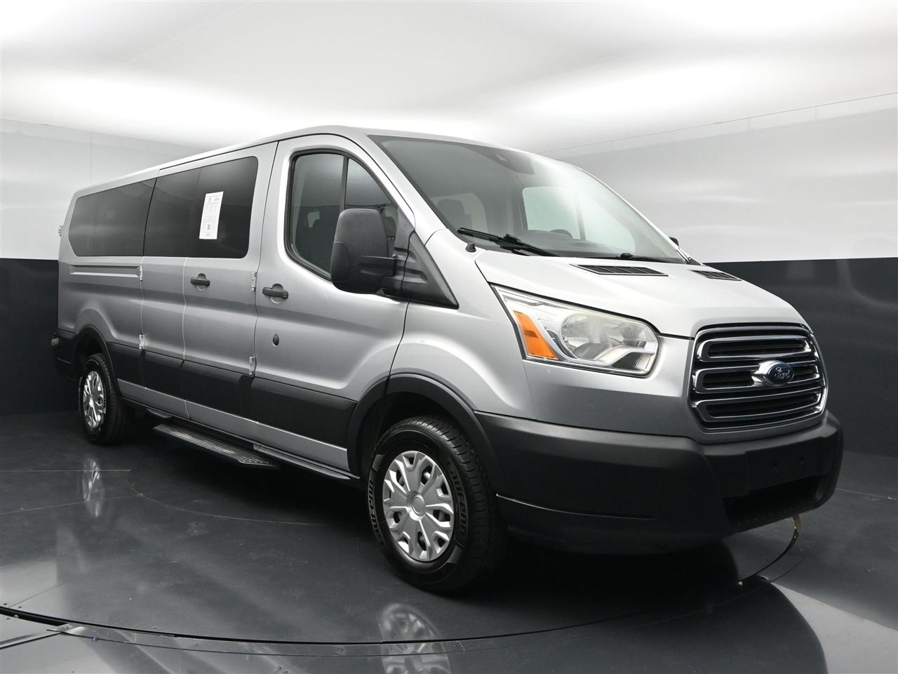 Ford Transit 350 Wagon Low Roof XLT 60/40 Pass. 148-in. WB 2016