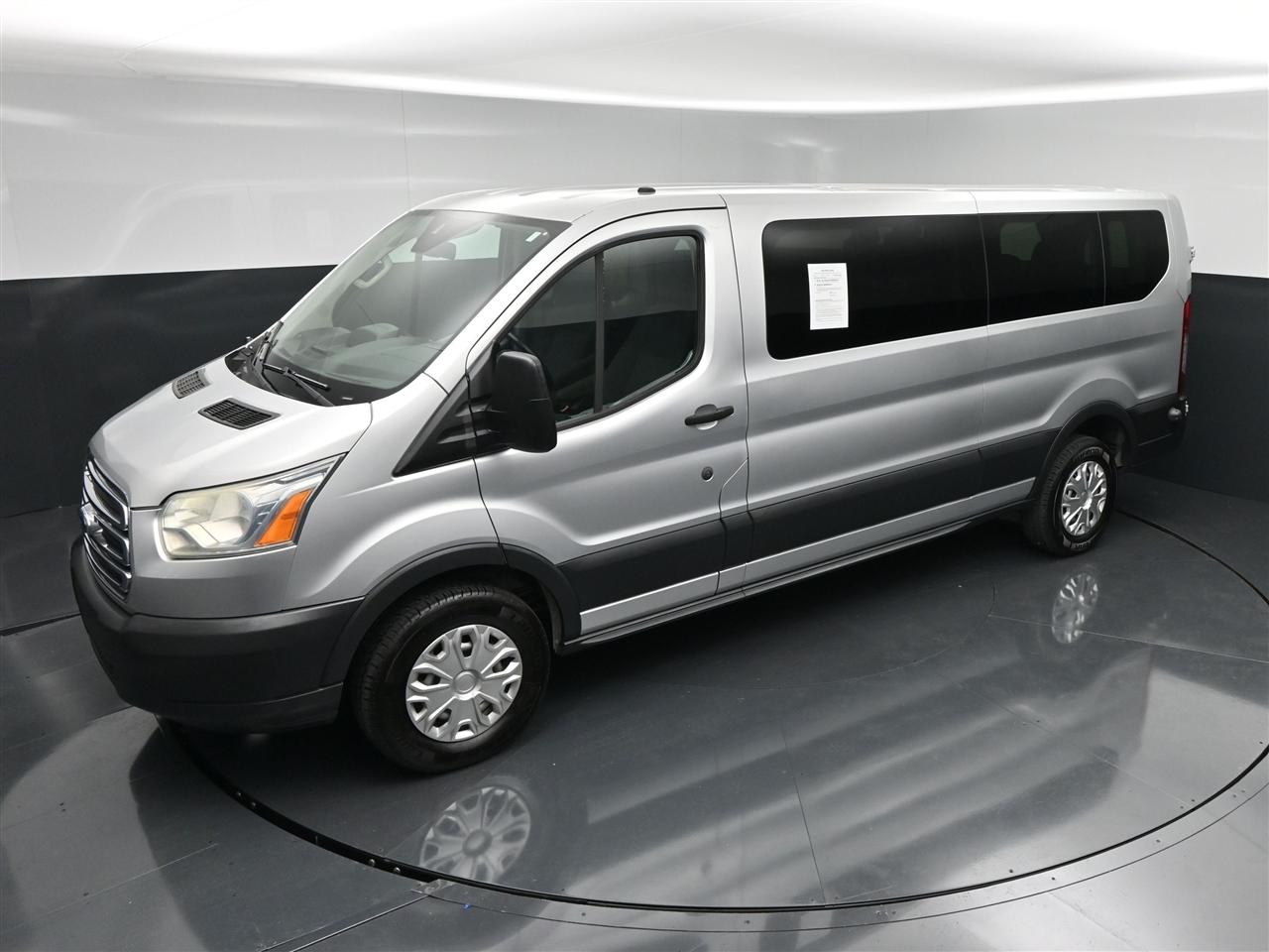 Ford Transit 350 Wagon Low Roof XLT 60/40 Pass. 148-in. WB 2016