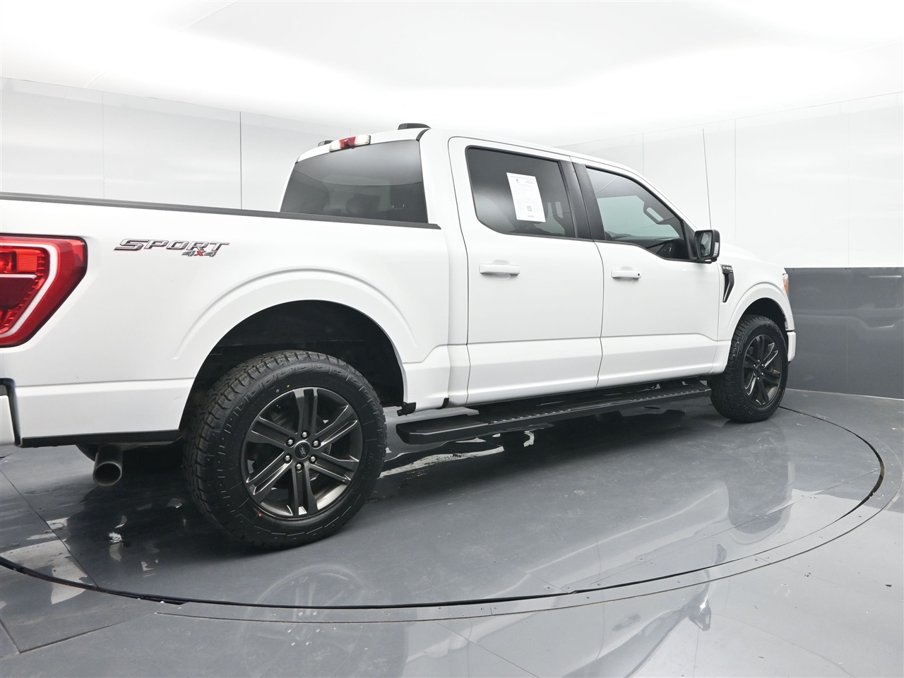 Ford F-150 XLT SuperCrew 5.5-ft. Bed 4WD 2021