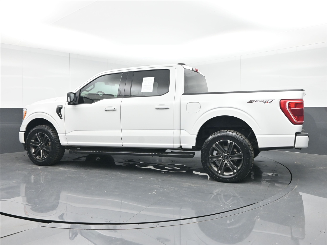 Ford F-150 XLT SuperCrew 5.5-ft. Bed 4WD 2021