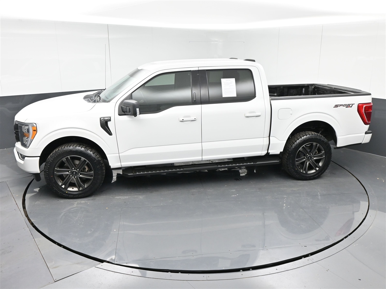 Ford F-150 XLT SuperCrew 5.5-ft. Bed 4WD 2021