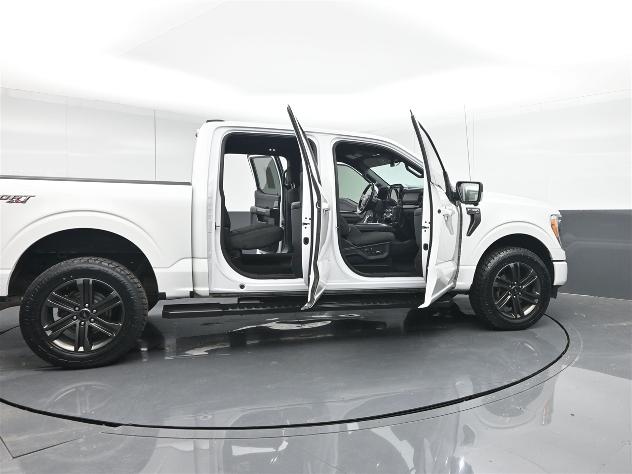 Ford F-150 XLT SuperCrew 5.5-ft. Bed 4WD 2021