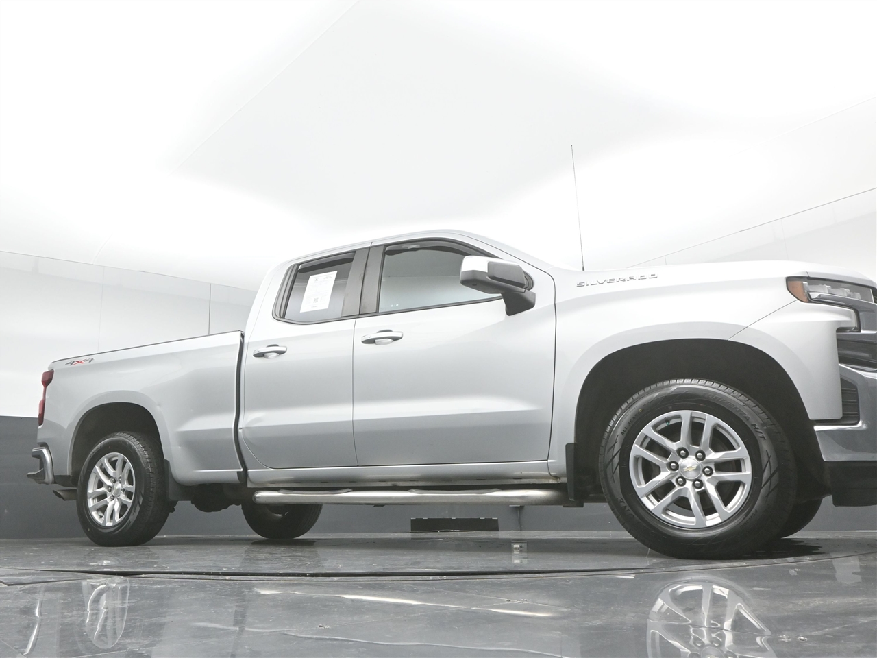 Chevrolet Silverado 1500 LT Double Cab 4WD 2019
