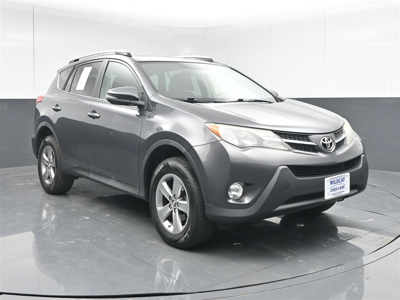 2015 Toyota RAV4 XLE's photo