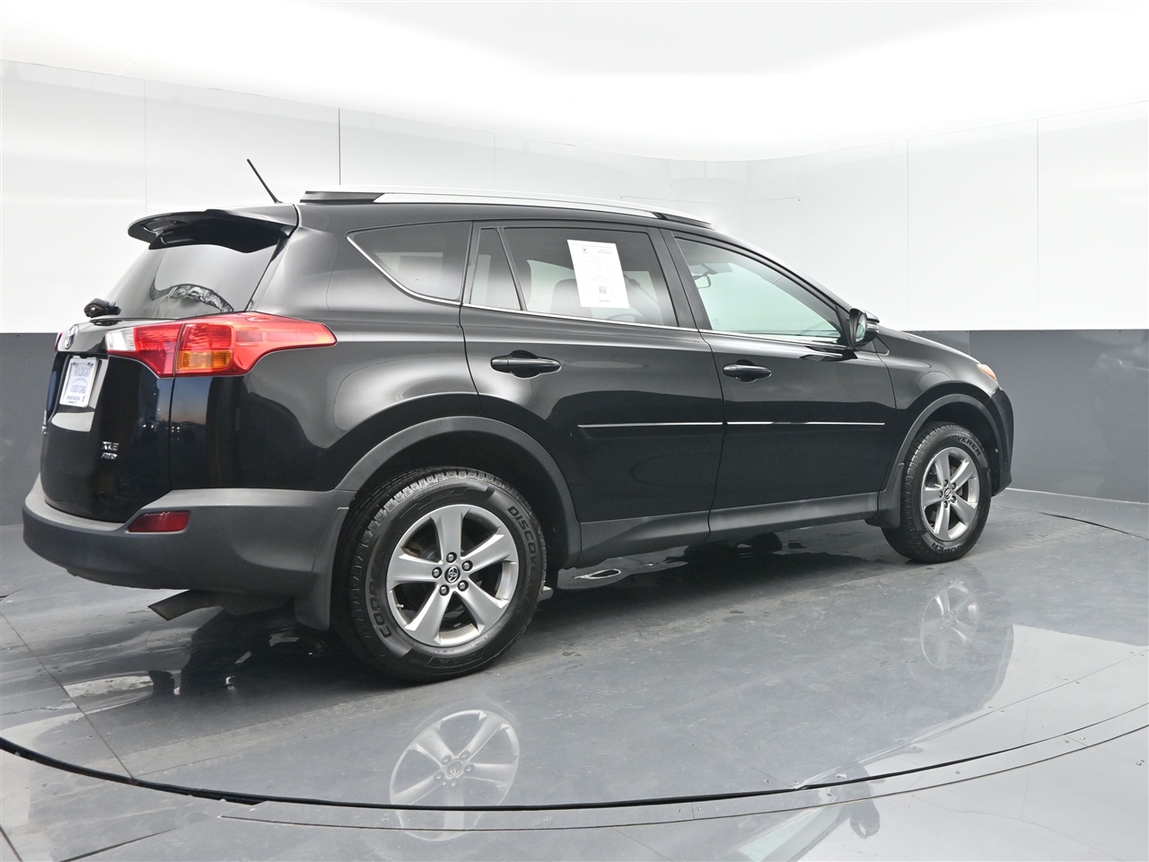 Toyota RAV4 XLE AWD 2015