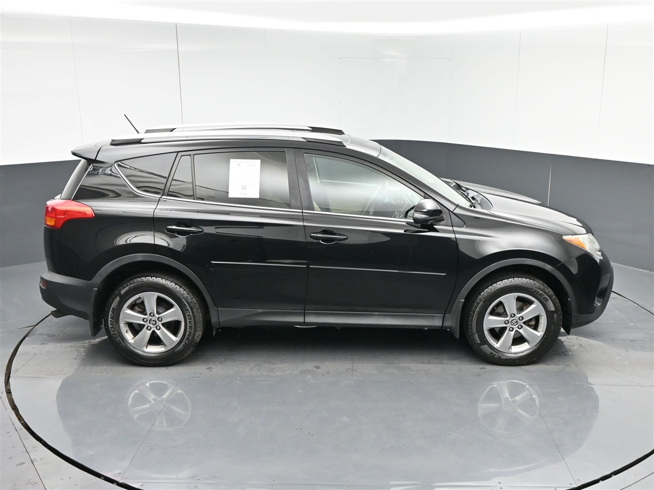 Toyota RAV4 XLE AWD 2015