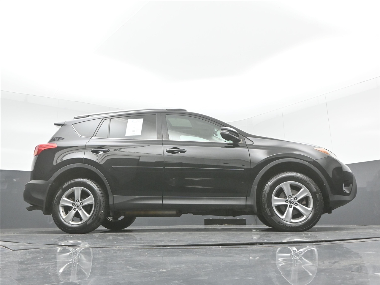 Toyota RAV4 XLE AWD 2015