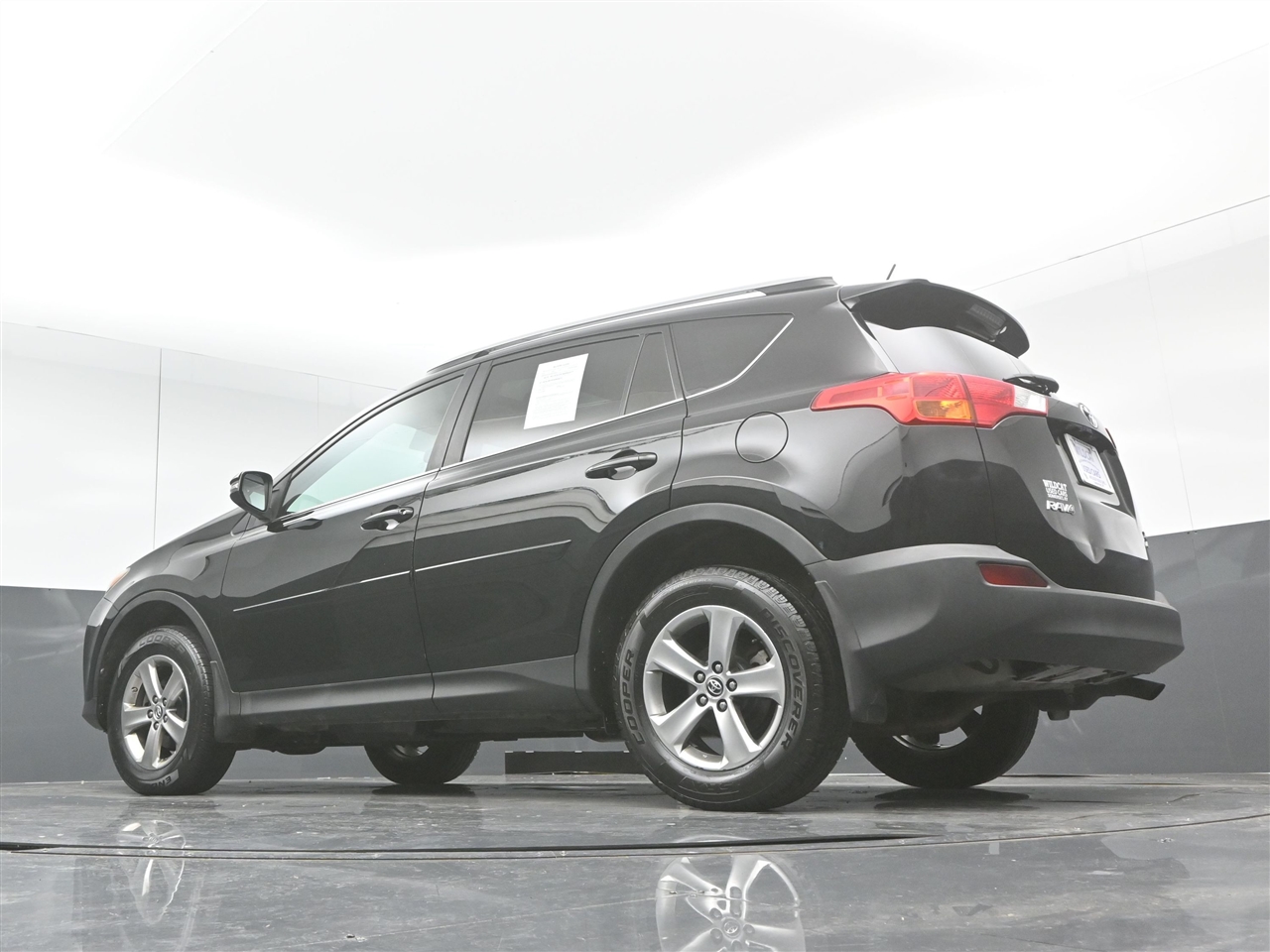 Toyota RAV4 XLE AWD 2015