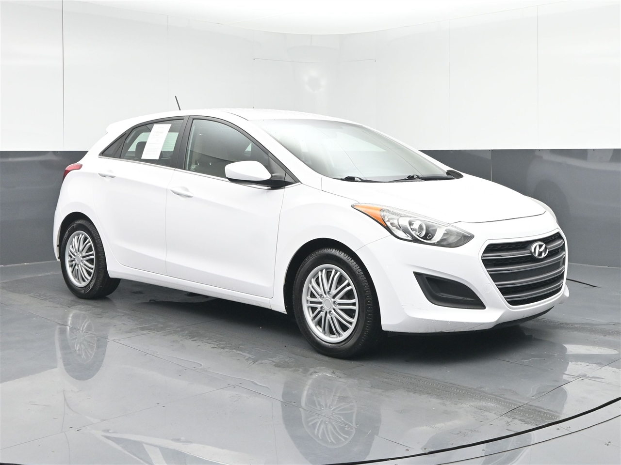 Hyundai Elantra GT A/T 2016