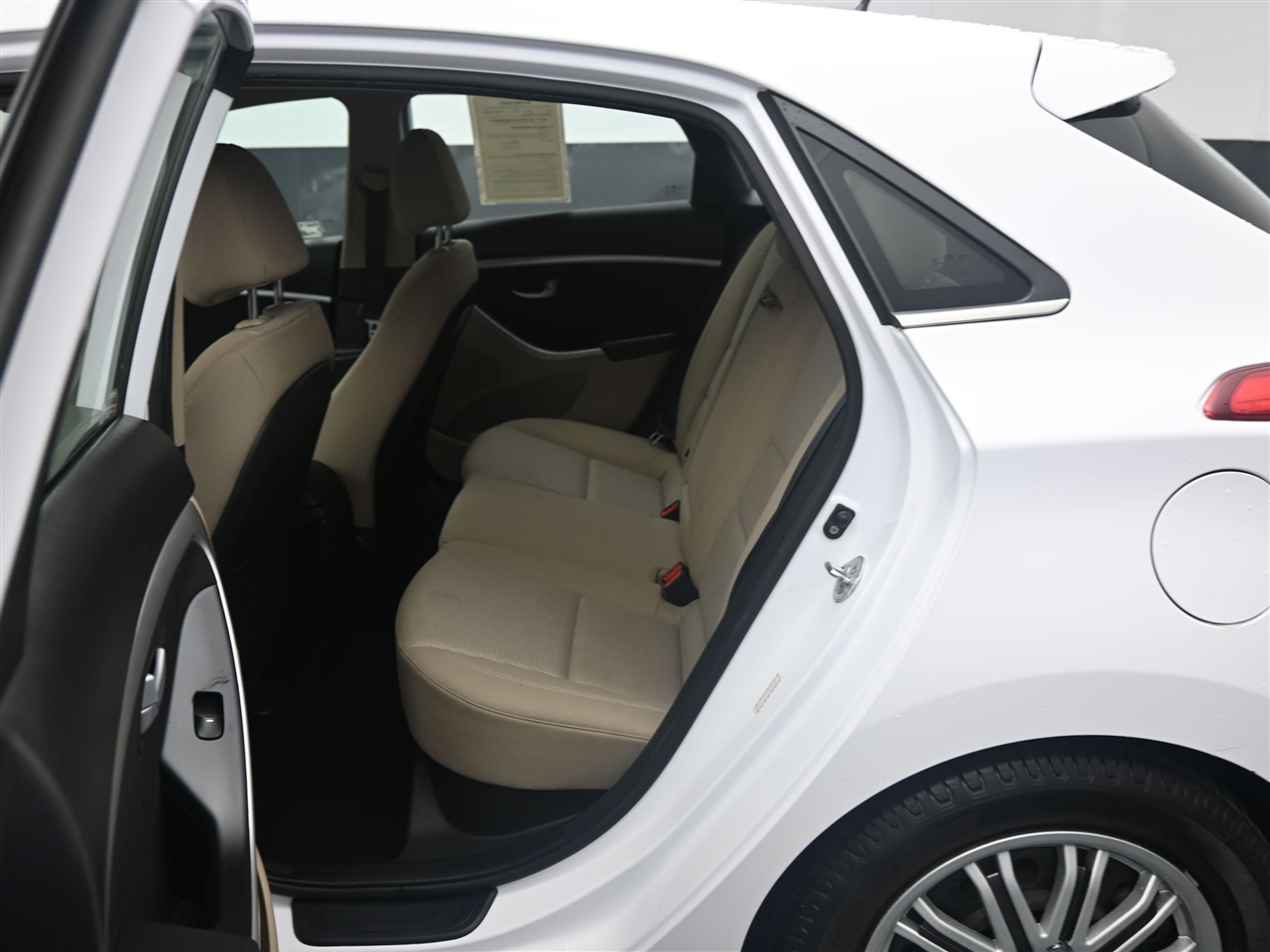 Hyundai Elantra GT A/T 2016