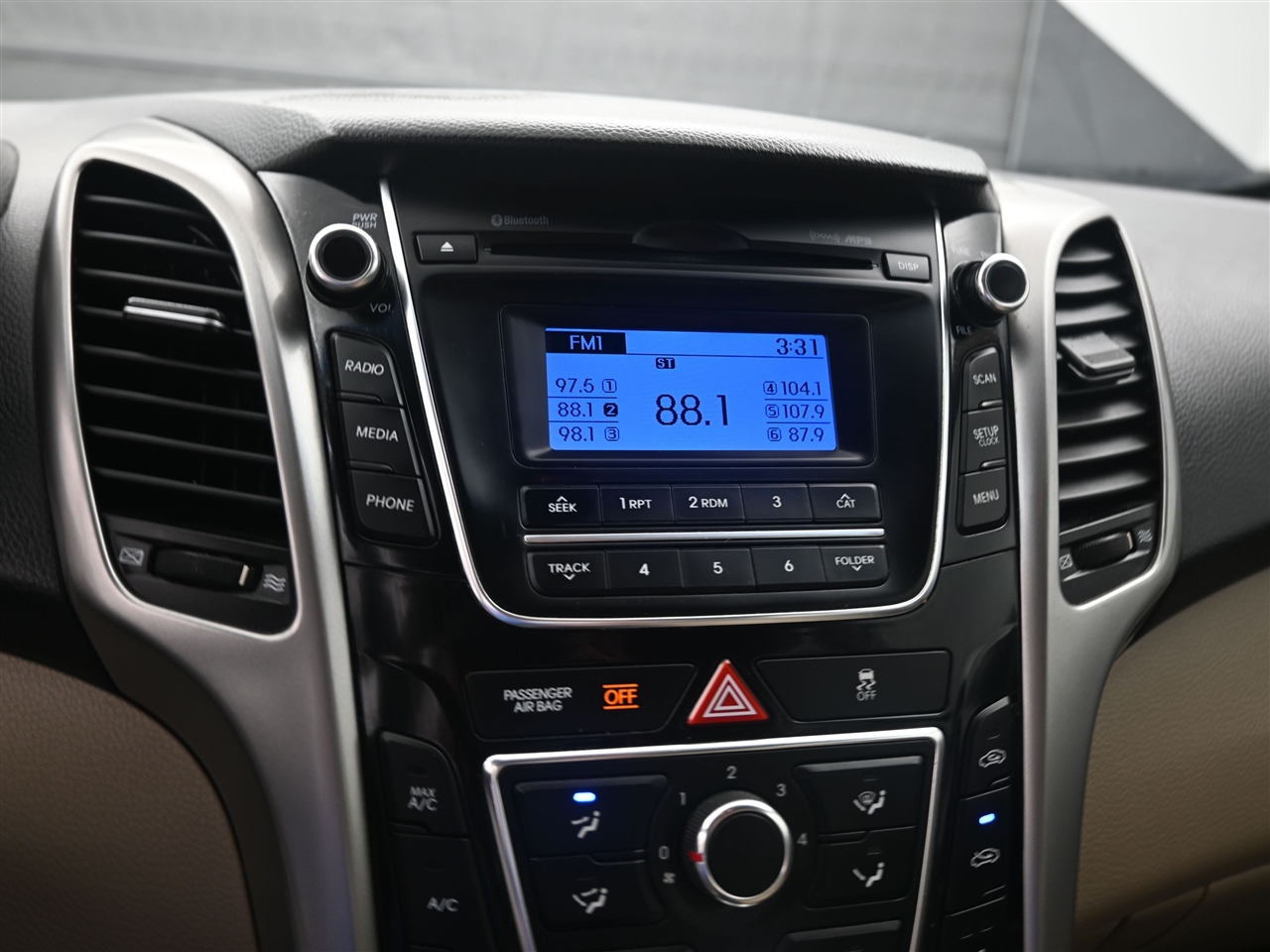 Hyundai Elantra GT A/T 2016