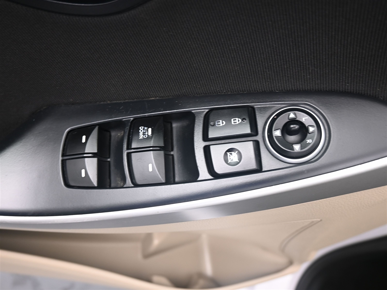 Hyundai Elantra GT A/T 2016