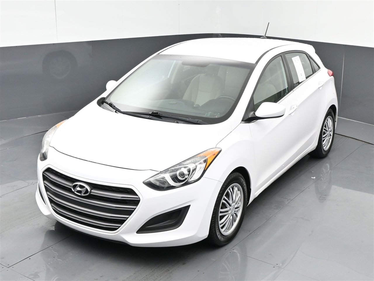 Hyundai Elantra GT A/T 2016