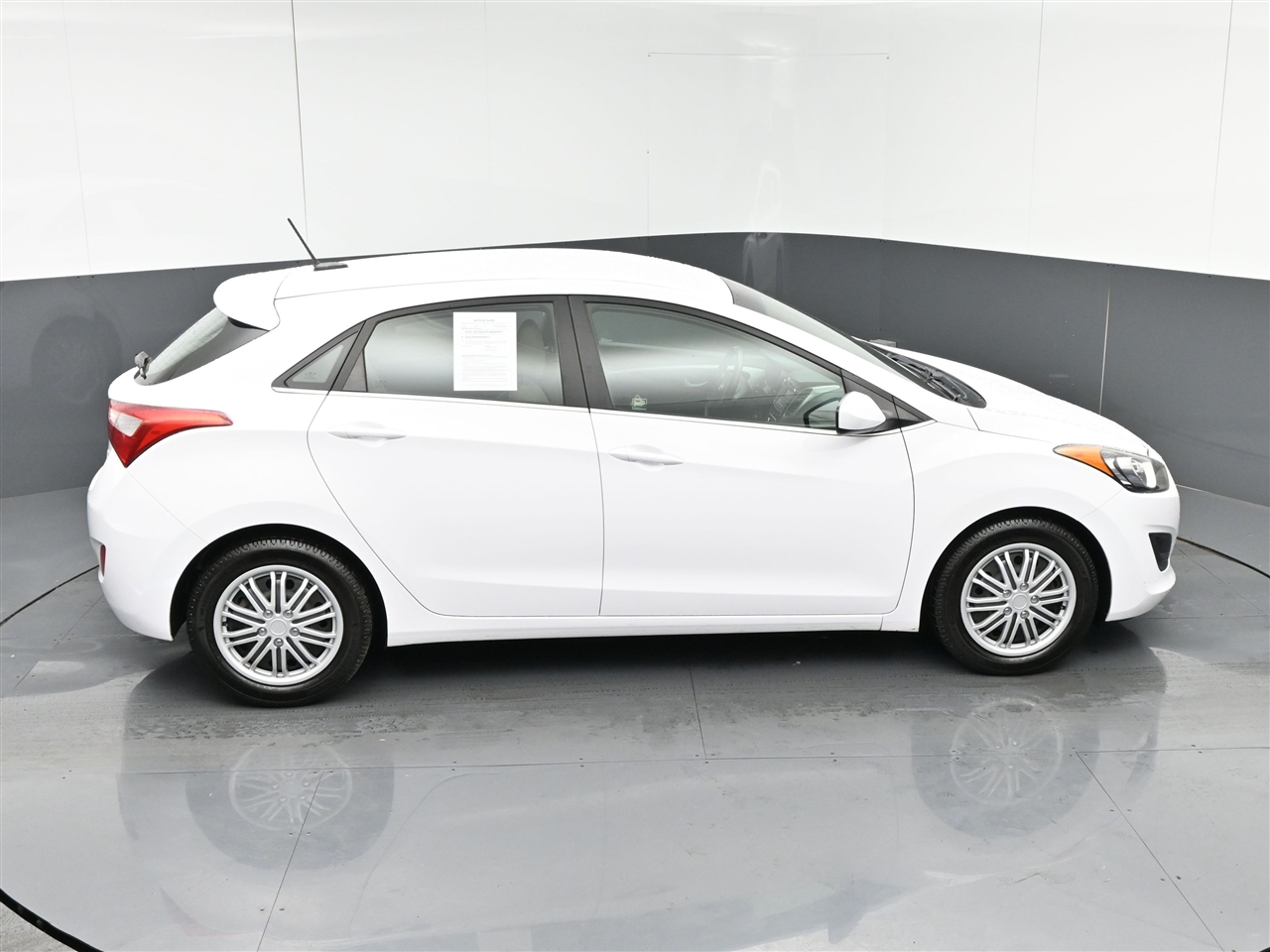 Hyundai Elantra GT A/T 2016