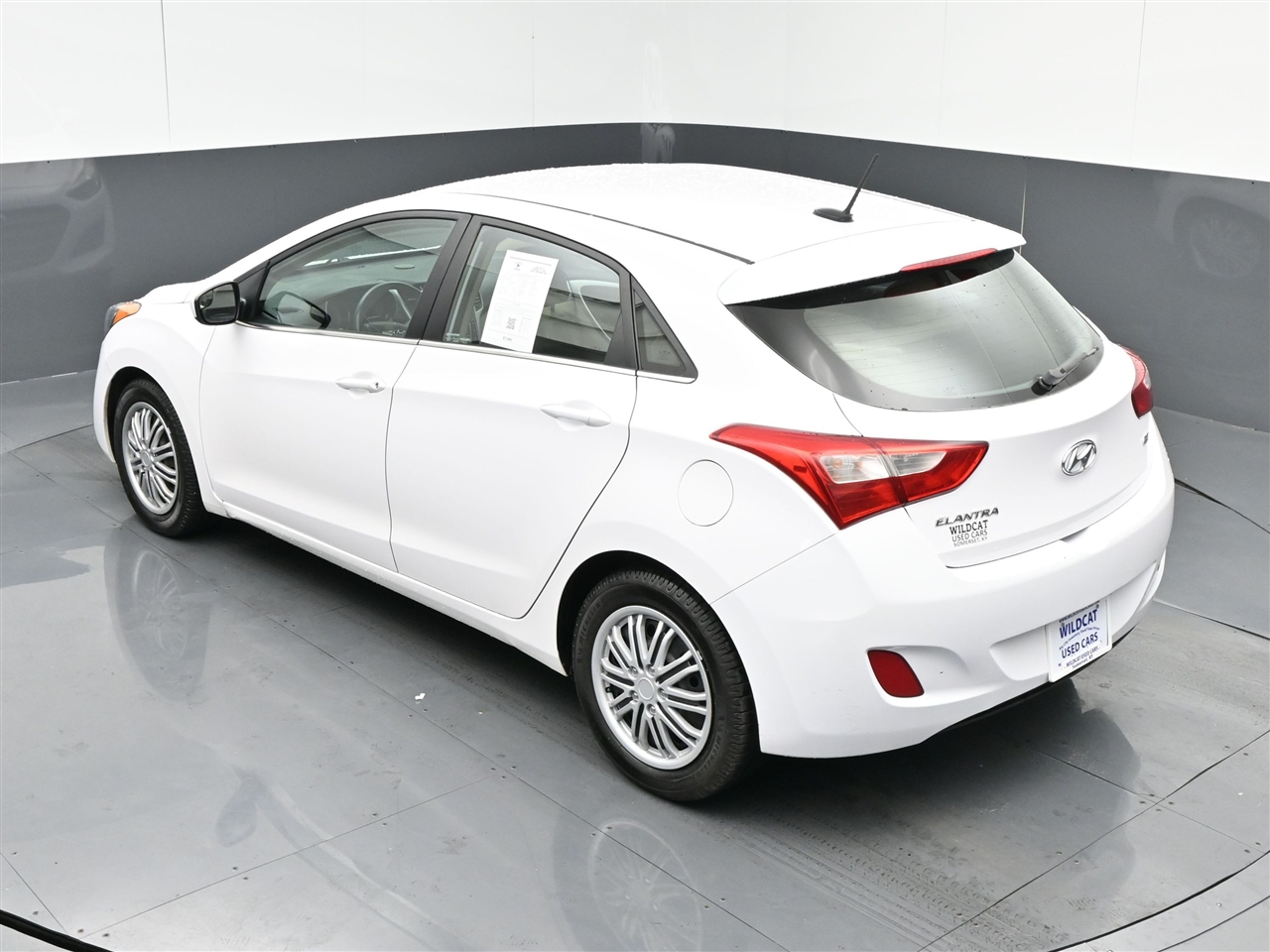 Hyundai Elantra GT A/T 2016