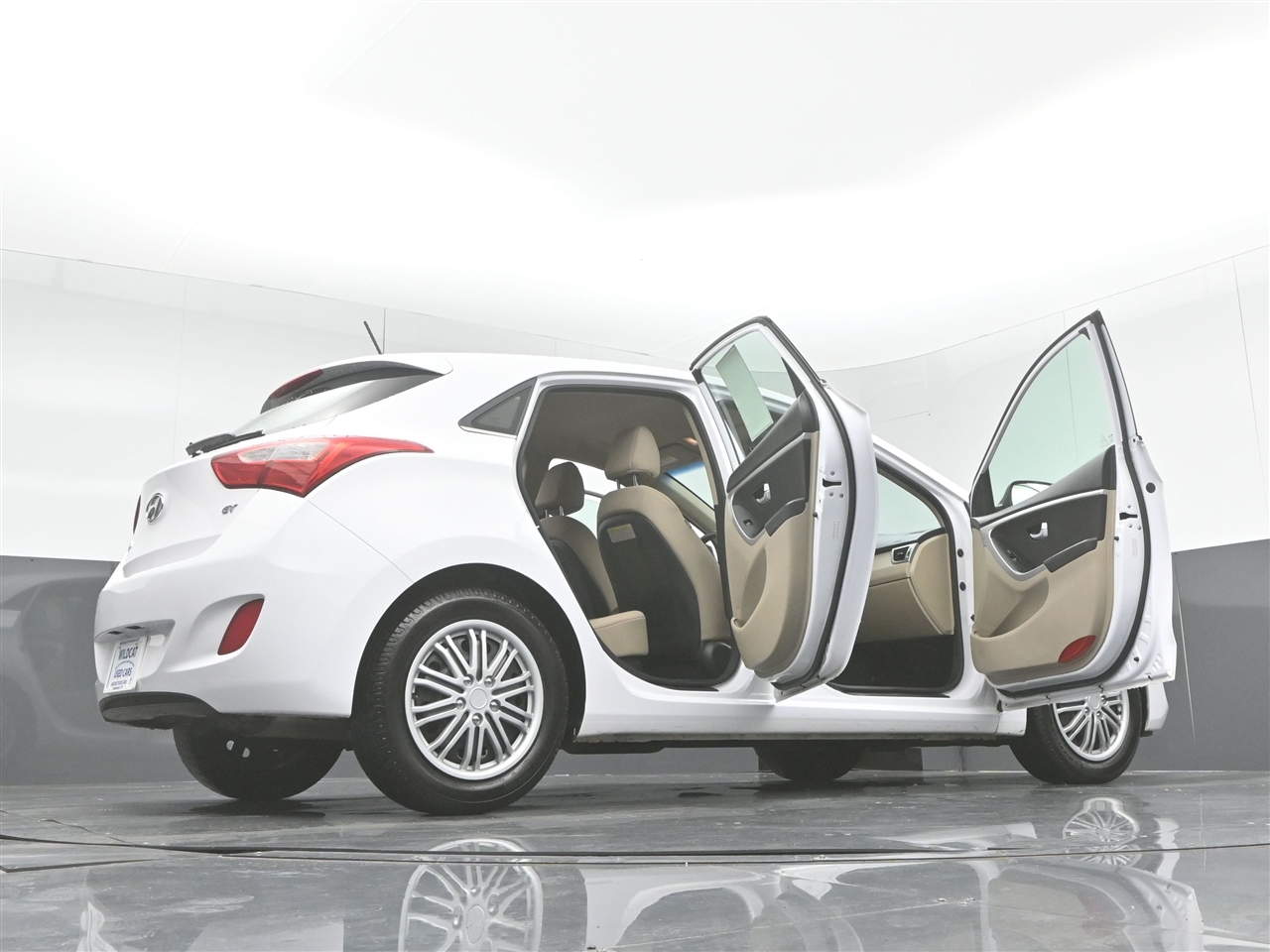 Hyundai Elantra GT A/T 2016