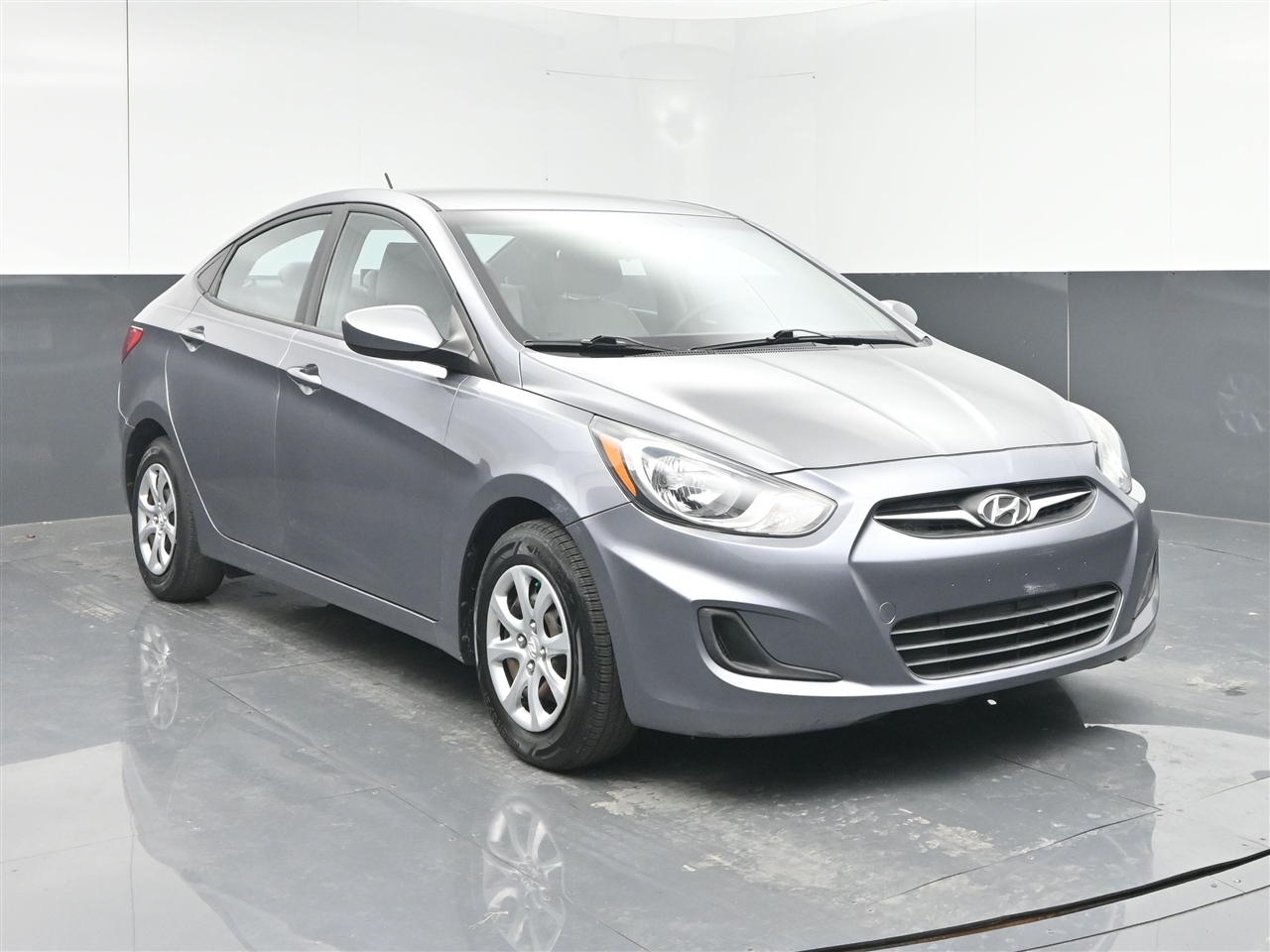 2014 Hyundai Accent GLS's photo