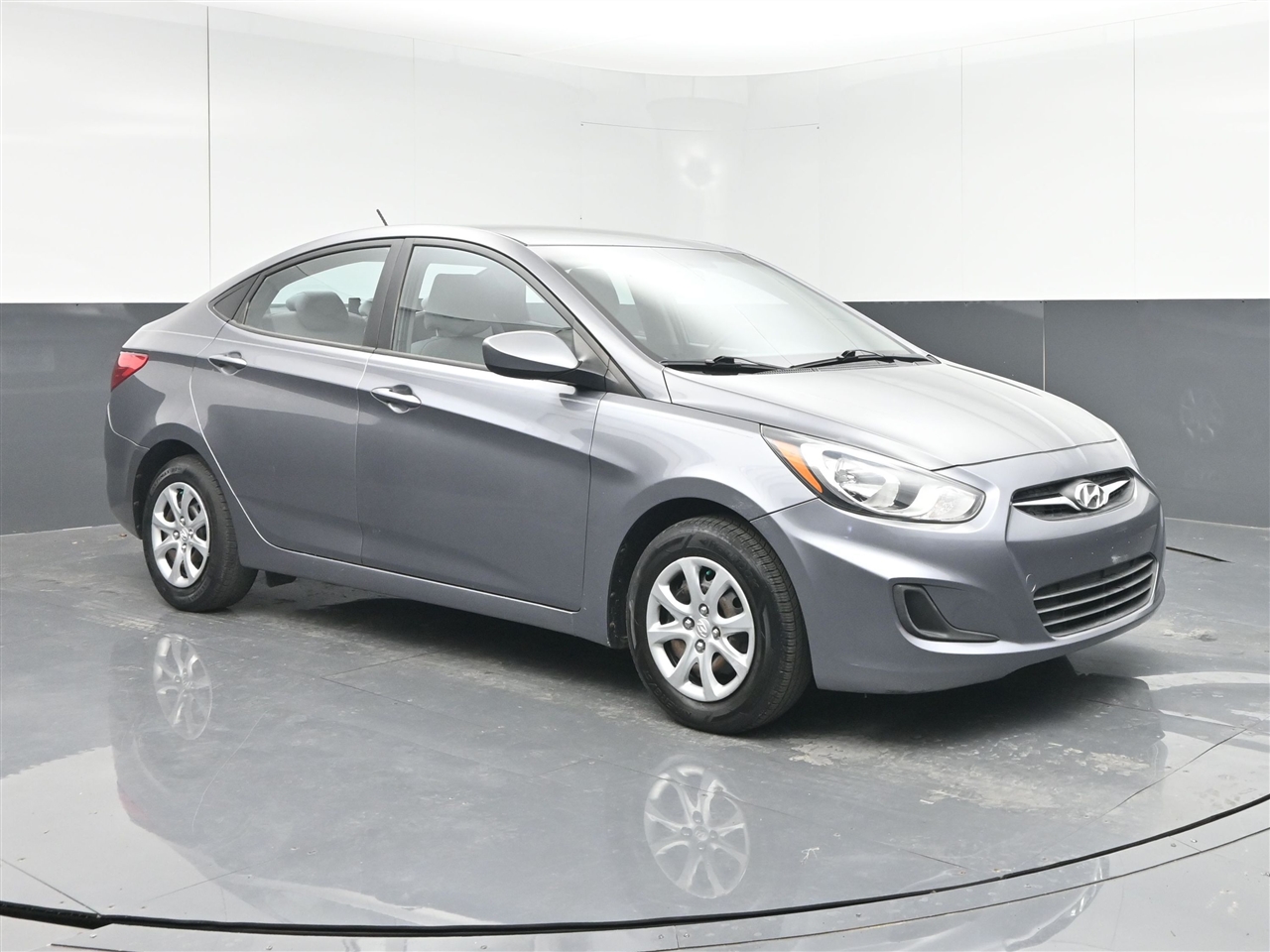 Hyundai Accent GLS 4-Door 2014