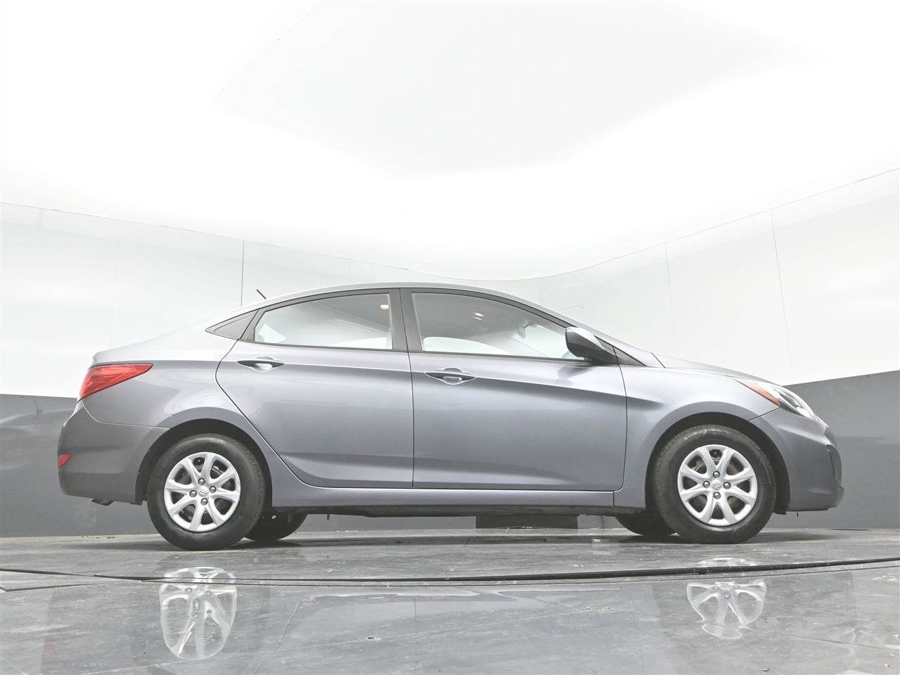 Hyundai Accent GLS 4-Door 2014