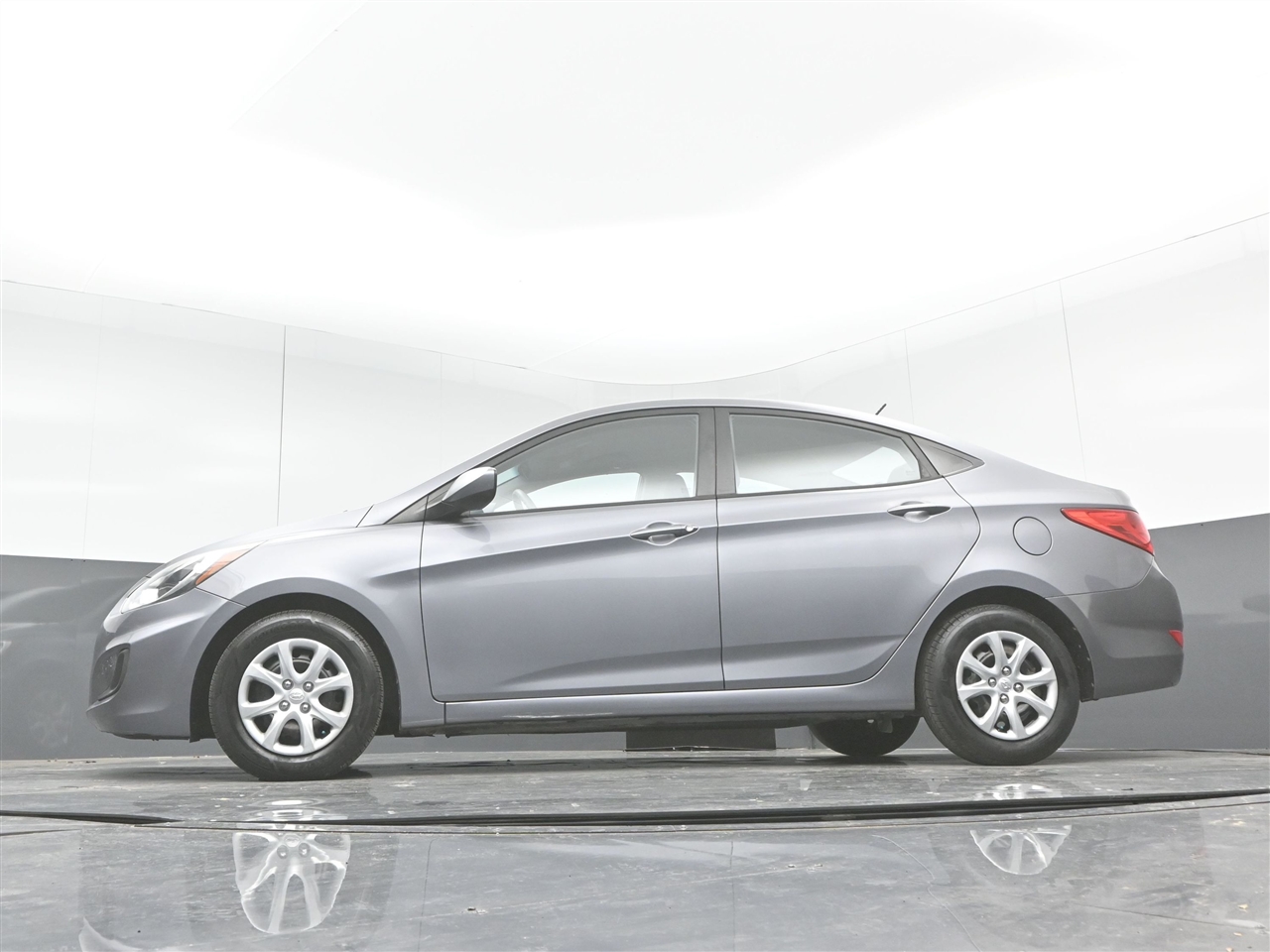 Hyundai Accent GLS 4-Door 2014