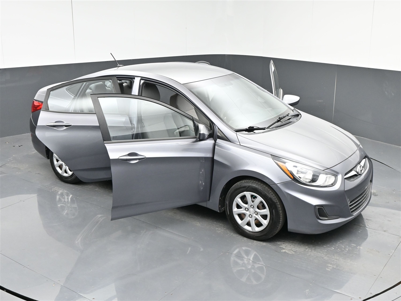 Hyundai Accent GLS 4-Door 2014