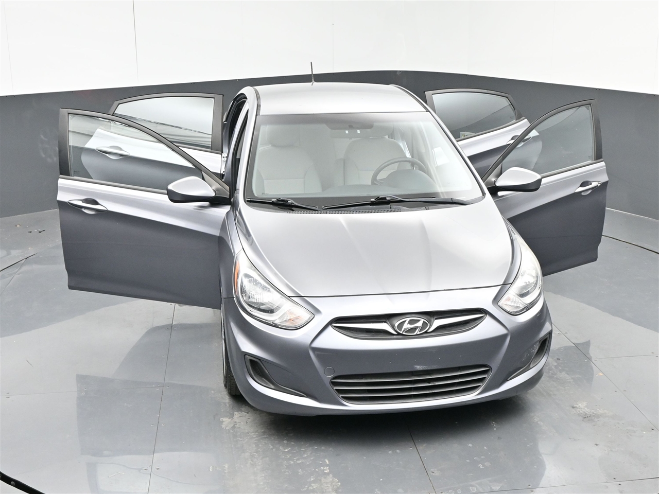 Hyundai Accent GLS 4-Door 2014