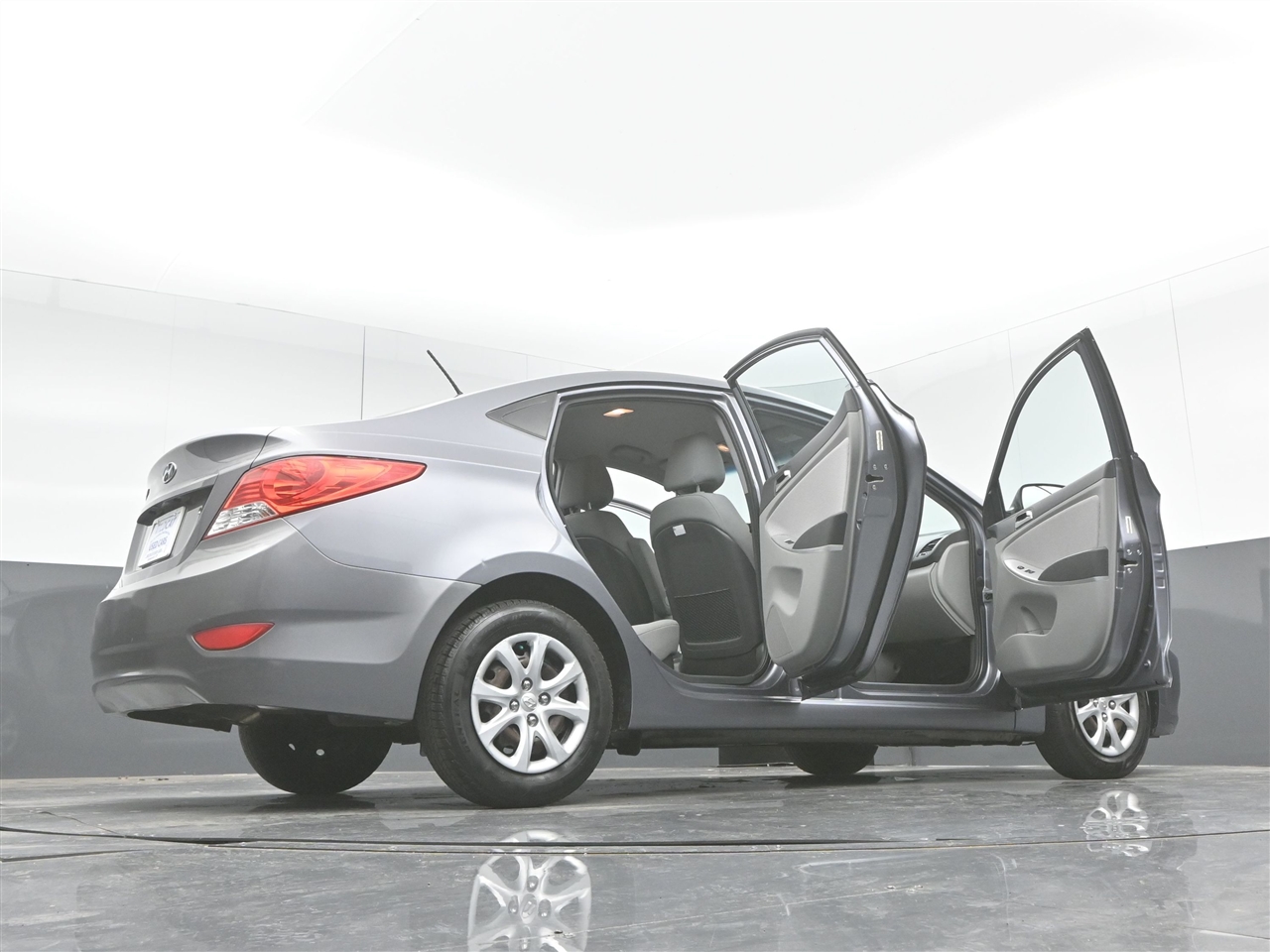 Hyundai Accent GLS 4-Door 2014