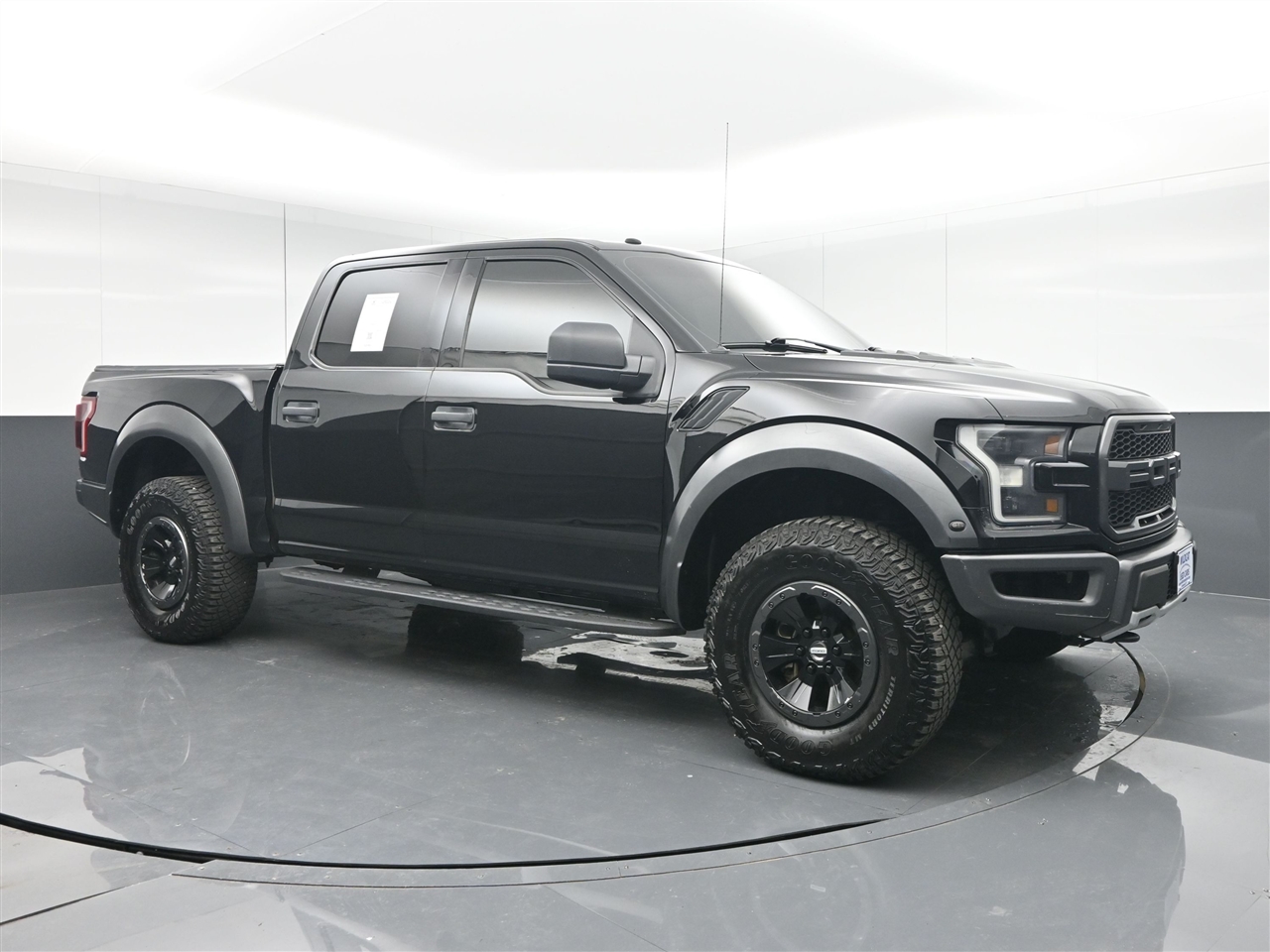 Ford F-150 Raptor SuperCrew 4WD 2017