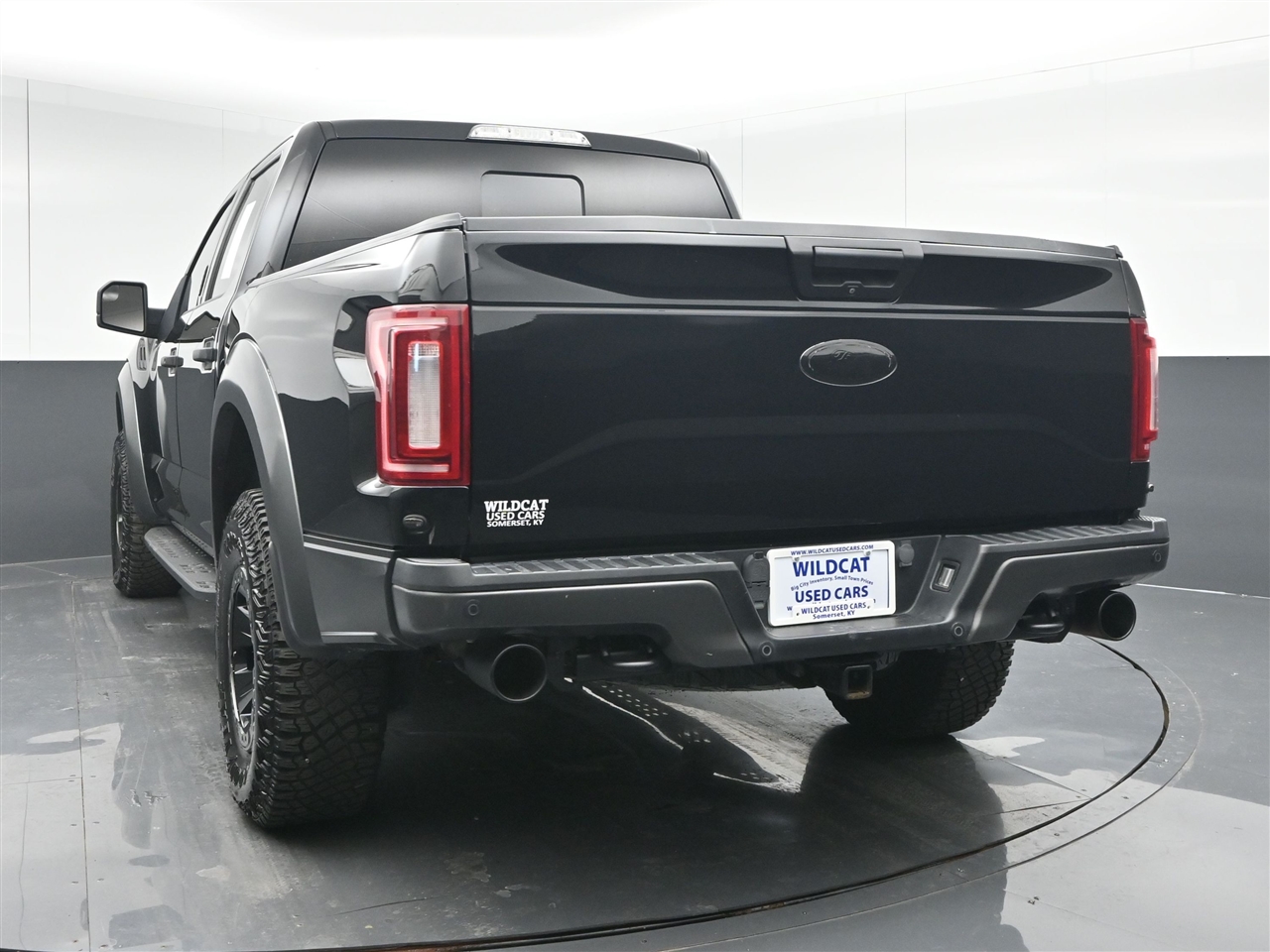 Ford F-150 Raptor SuperCrew 4WD 2017