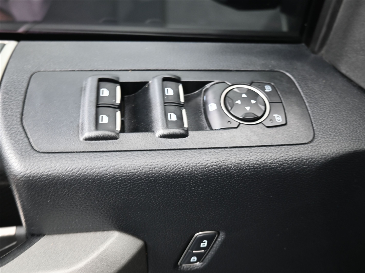 Ford F-150 Raptor SuperCrew 4WD 2017