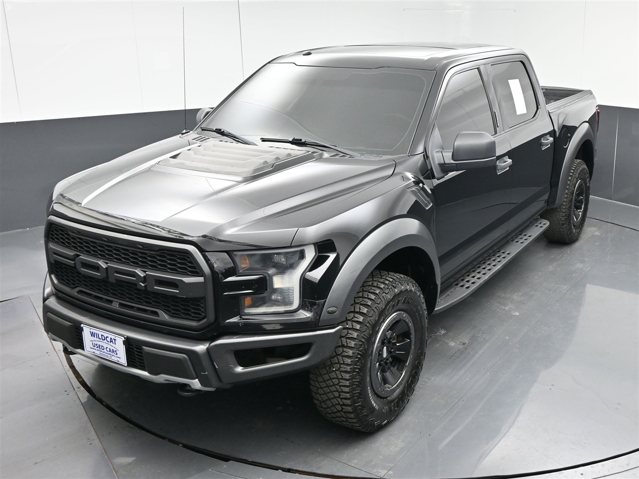 Ford F-150 Raptor SuperCrew 4WD 2017