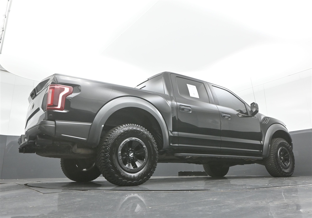 Ford F-150 Raptor SuperCrew 4WD 2017