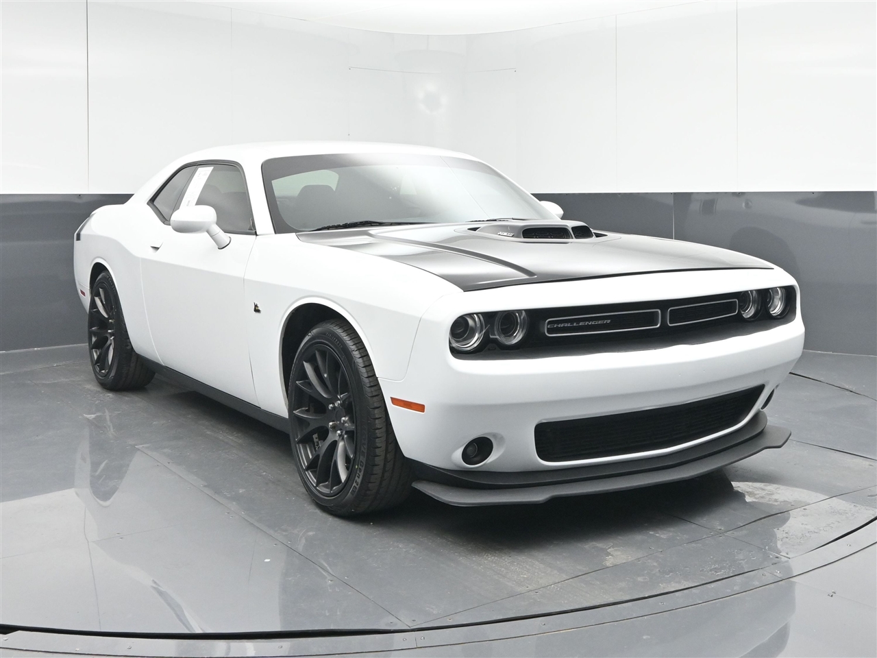 2017 Dodge Challenger R/T Plus