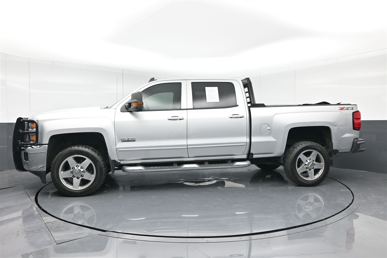 Chevrolet Silverado 2500HD LT Crew Cab Long Box 4WD 2019