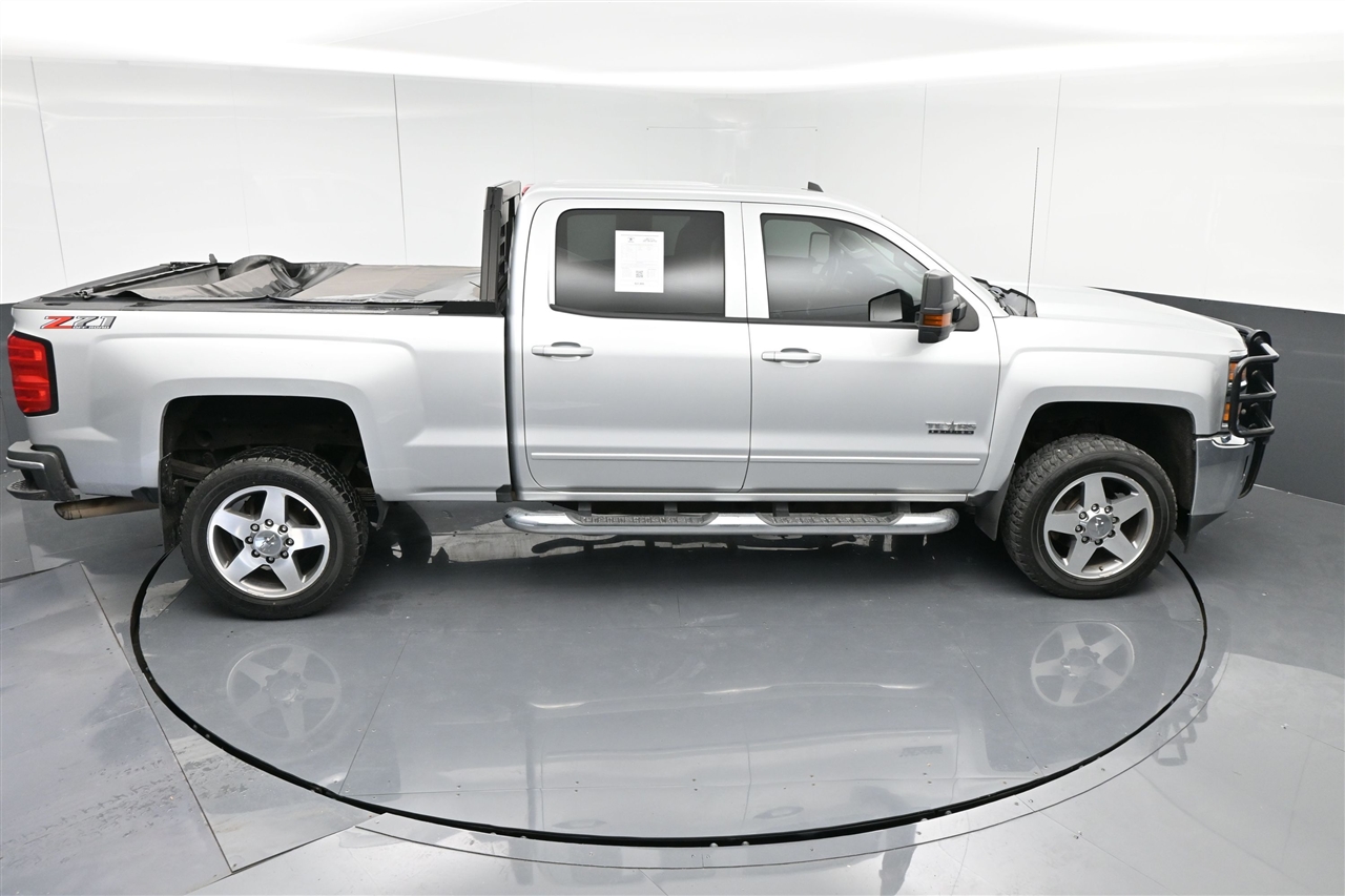 Chevrolet Silverado 2500HD LT Crew Cab Long Box 4WD 2019