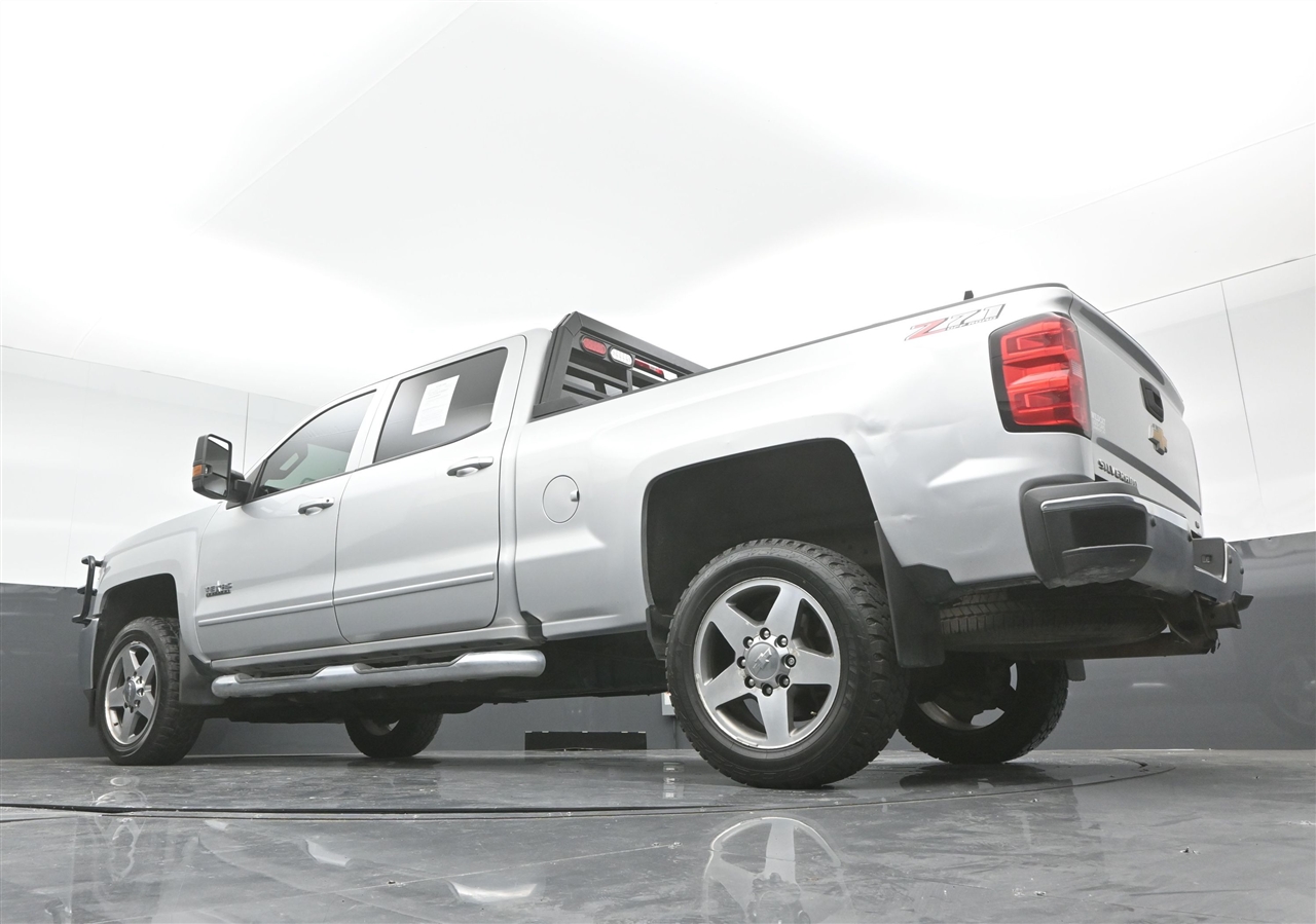 Chevrolet Silverado 2500HD LT Crew Cab Long Box 4WD 2019