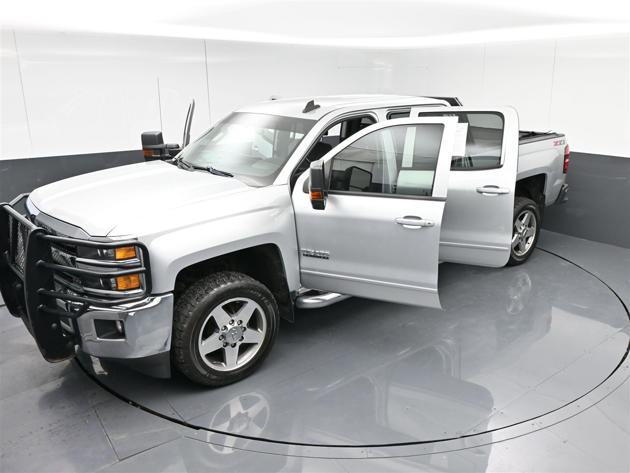Chevrolet Silverado 2500HD LT Crew Cab Long Box 4WD 2019