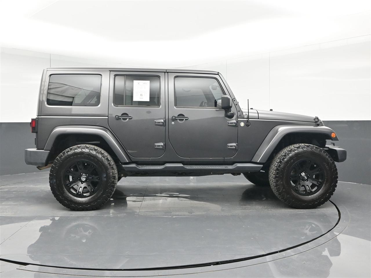 Jeep Wrangler Unlimited Sahara 4WD 2014