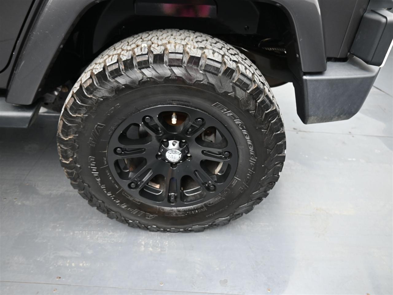 Jeep Wrangler Unlimited Sahara 4WD 2014