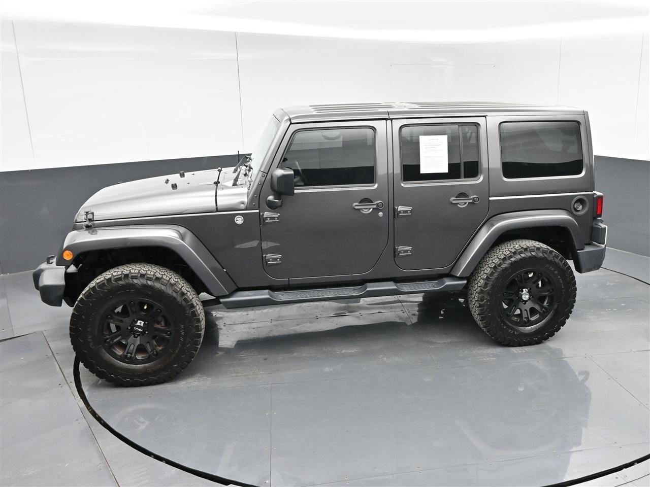 Jeep Wrangler Unlimited Sahara 4WD 2014