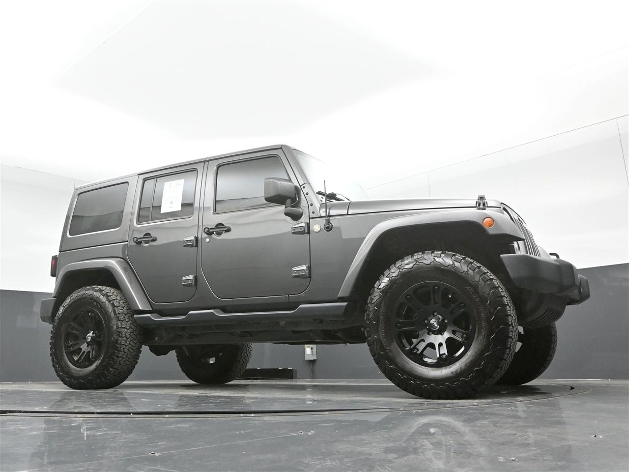 Jeep Wrangler Unlimited Sahara 4WD 2014