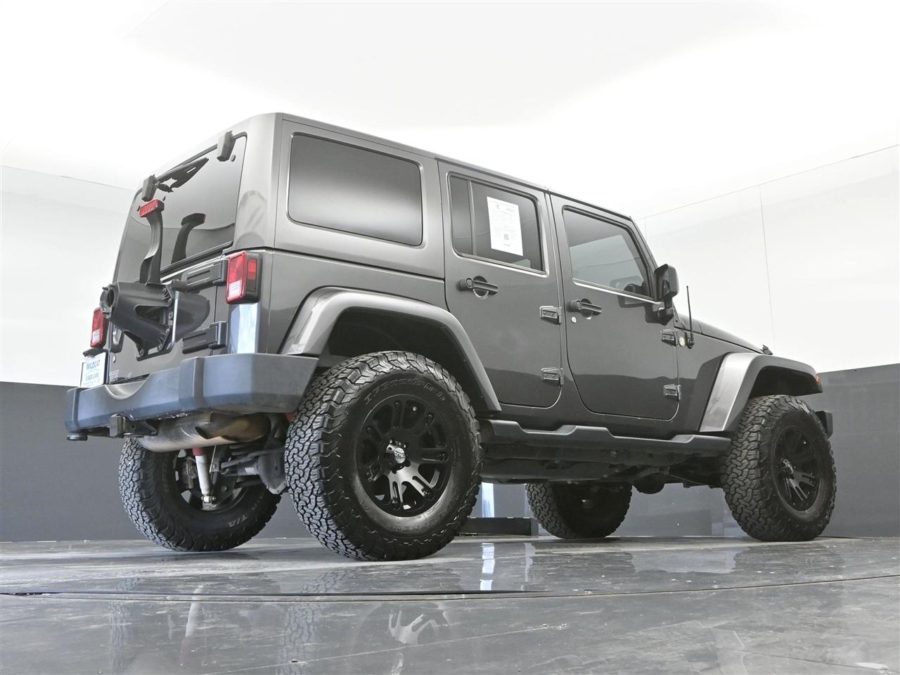 Jeep Wrangler Unlimited Sahara 4WD 2014