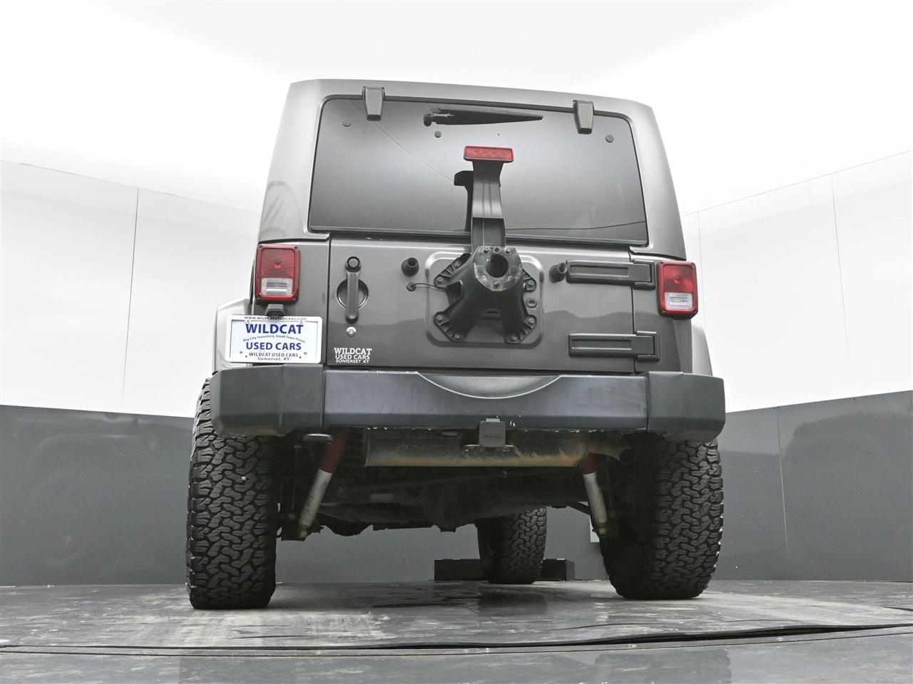 Jeep Wrangler Unlimited Sahara 4WD 2014