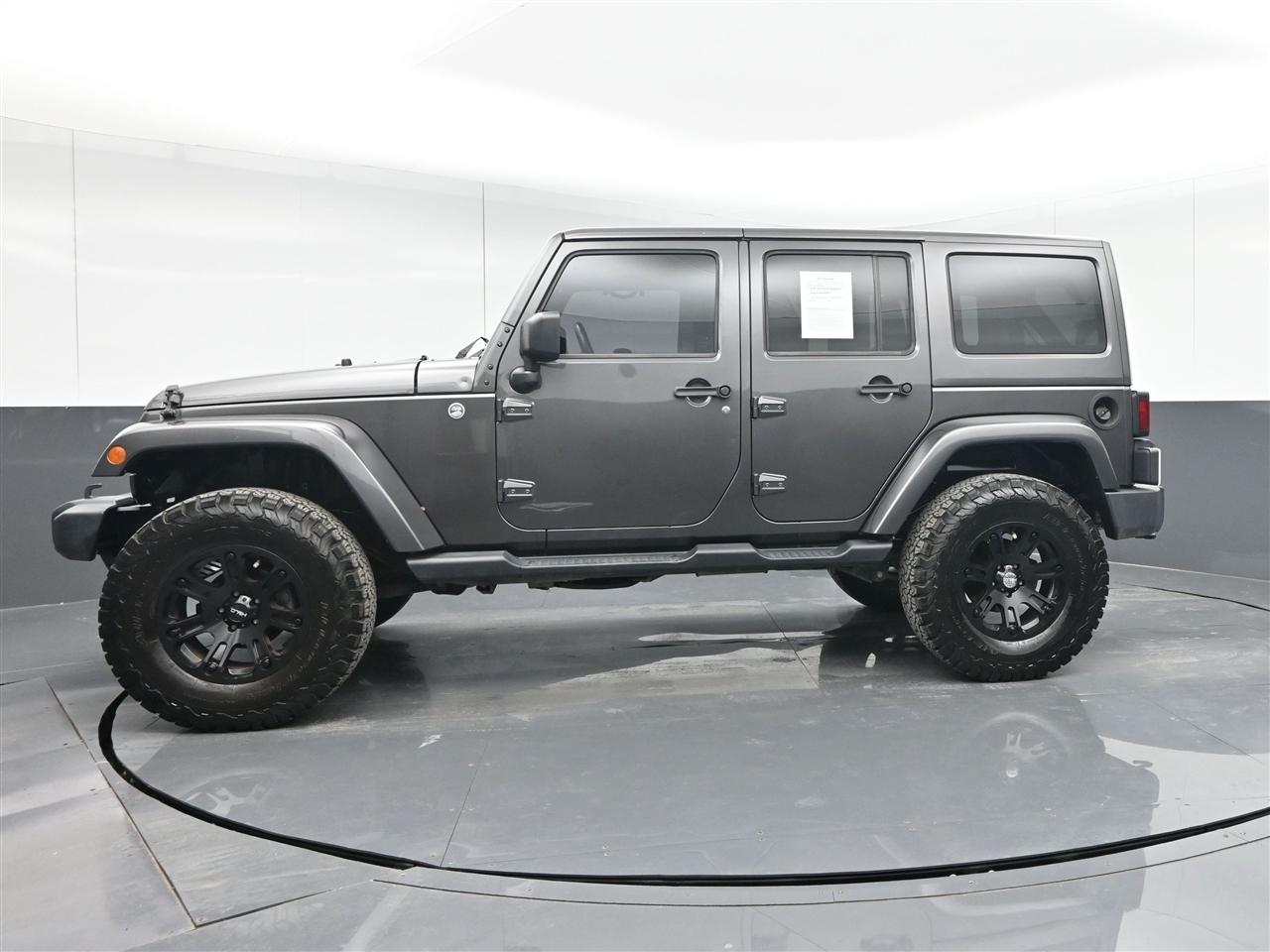 Jeep Wrangler Unlimited Sahara 4WD 2014