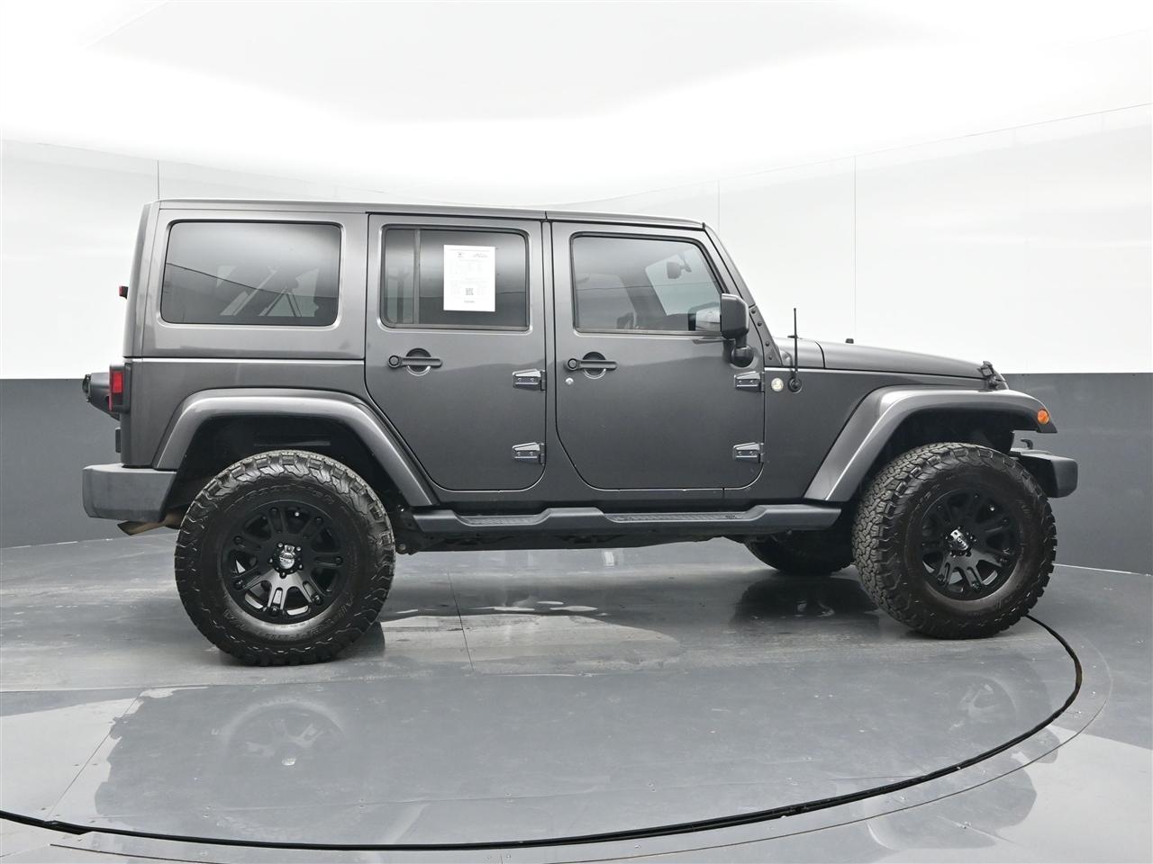 Jeep Wrangler Unlimited Sahara 4WD 2014