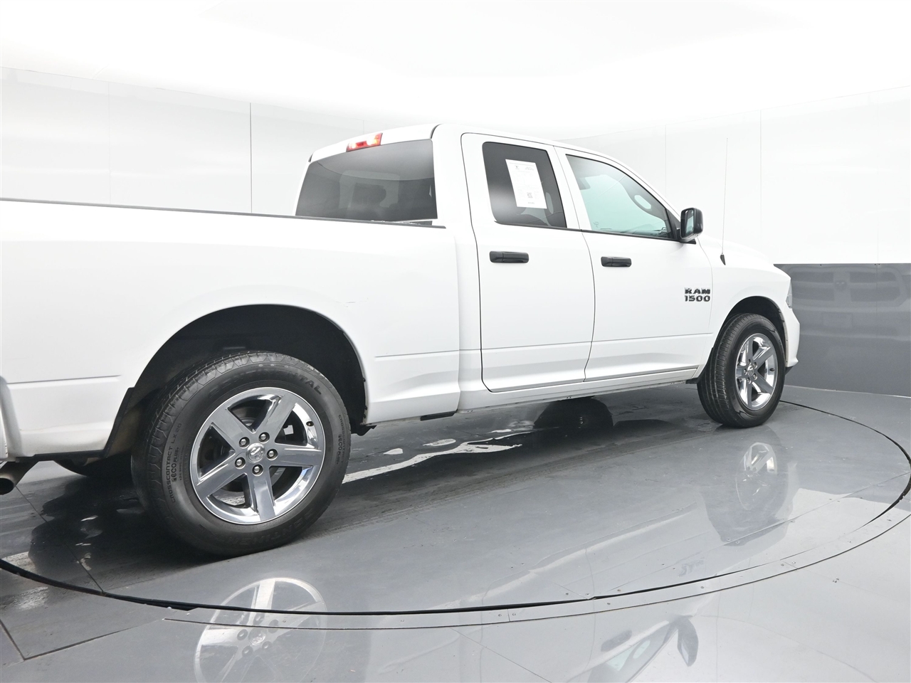 RAM 1500 Tradesman Quad Cab 4WD 2018