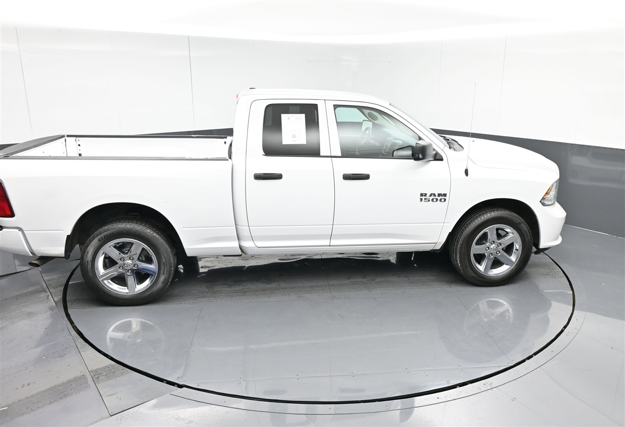 RAM 1500 Tradesman Quad Cab 4WD 2018