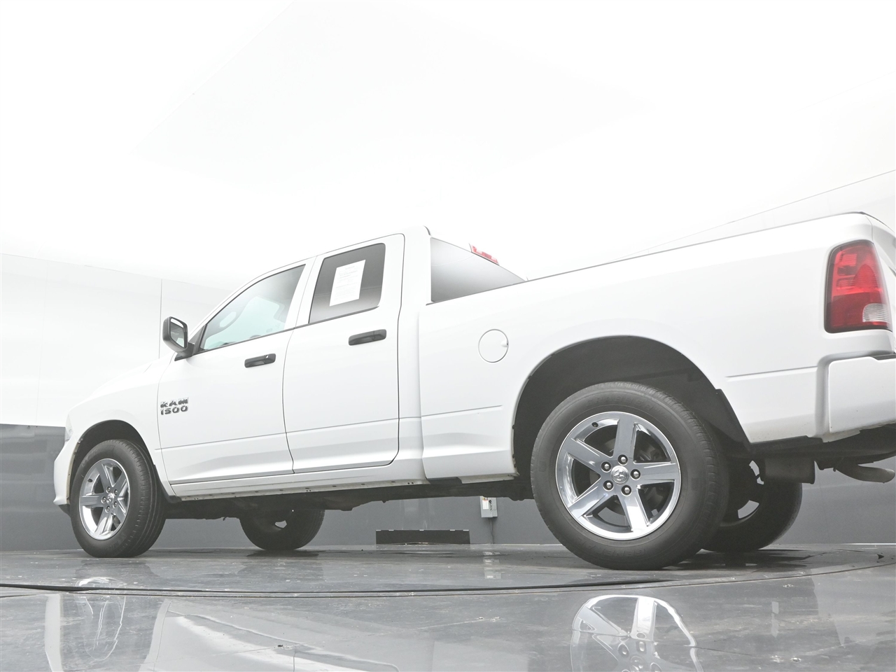 RAM 1500 Tradesman Quad Cab 4WD 2018