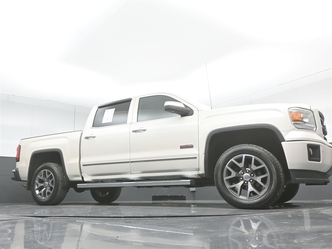 GMC Sierra 1500 SLT Crew Cab 4WD 2014